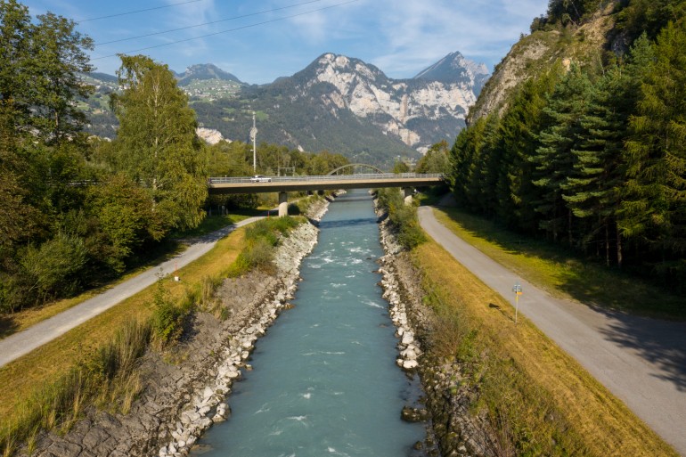 Escherkanal vor dem Portalbereich Gäsi