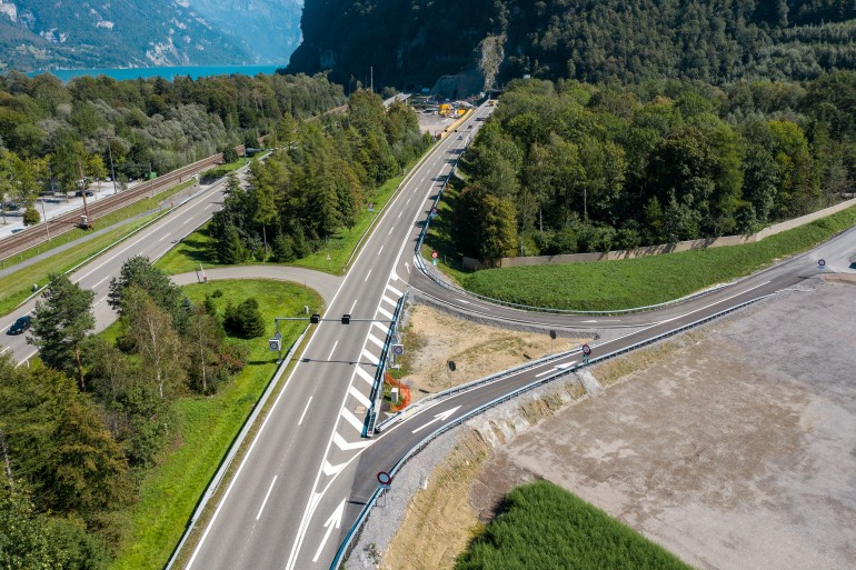 Tunnelportal des Kerenzerbergtunnels bei G&auml;si